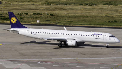 D-AEMC - Lufthansa Regional - CityLine Embraer ERJ-190 (190-100)