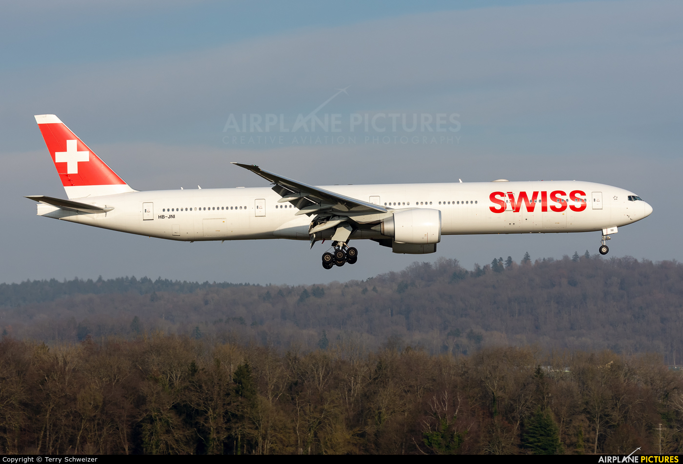 Swiss HB-JNI aircraft at Zurich