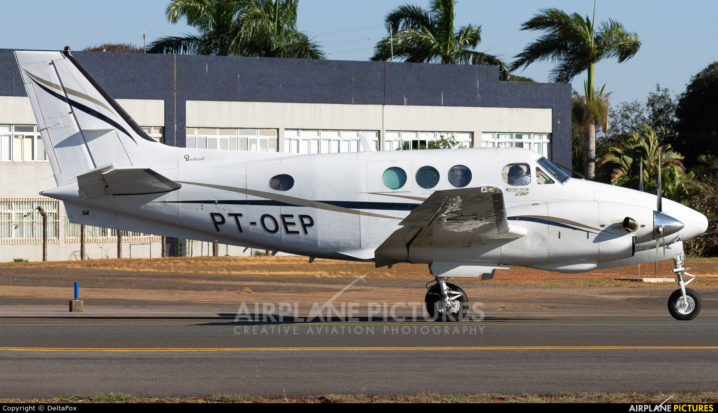 Private PT-OEP aircraft at Brasília - Presidente Juscelino Kubitschek Intl