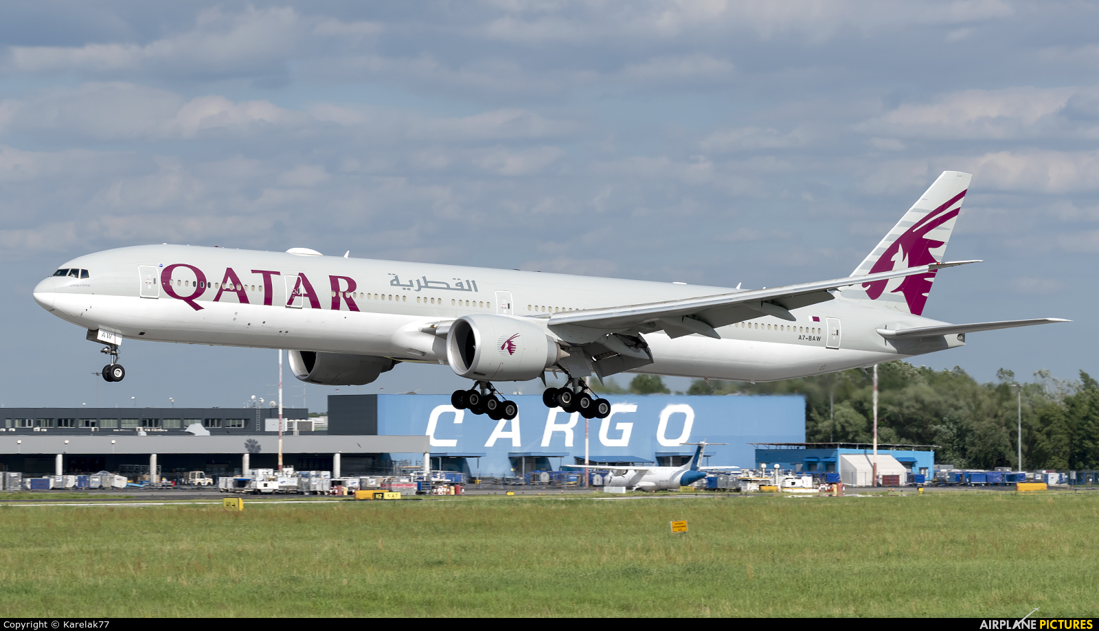 Qatar Airways A7-BAW aircraft at Warsaw - Frederic Chopin