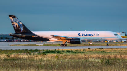 EC-FTR - Cygnus Air Boeing 757-200F
