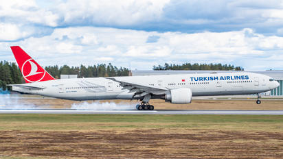 TC-JJJ - Turkish Airlines Boeing 777-300ER