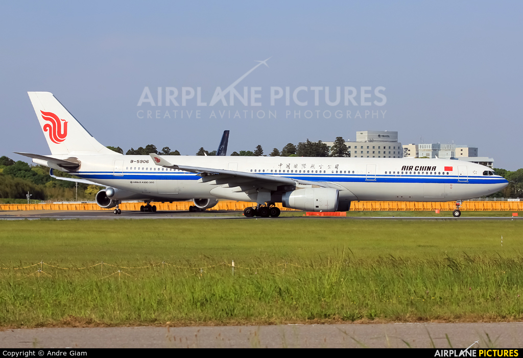 Air China B-5906 aircraft at Tokyo - Narita Intl