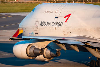 HL7618 - Asiana Cargo Boeing 747-400BCF, SF, BDSF