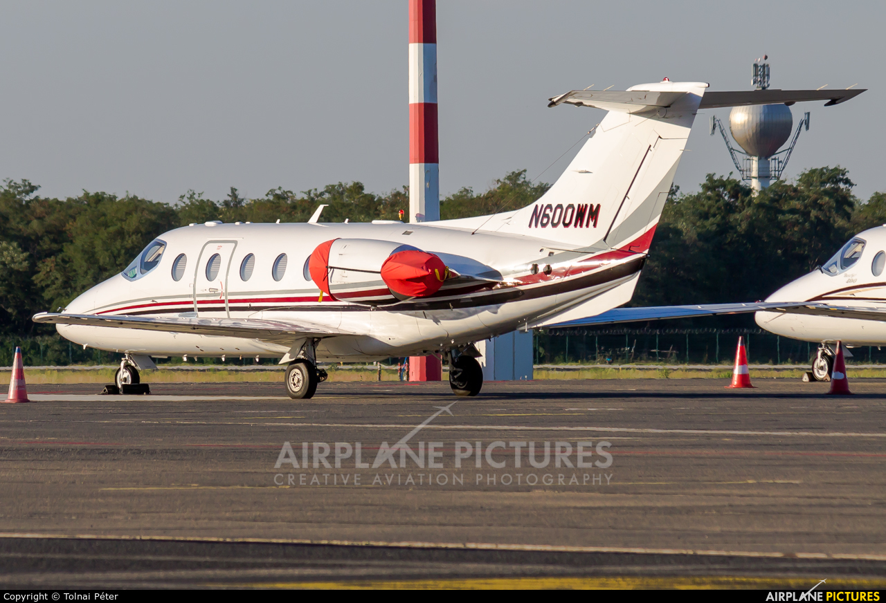 Private N600WM aircraft at Budapest Ferenc Liszt International Airport