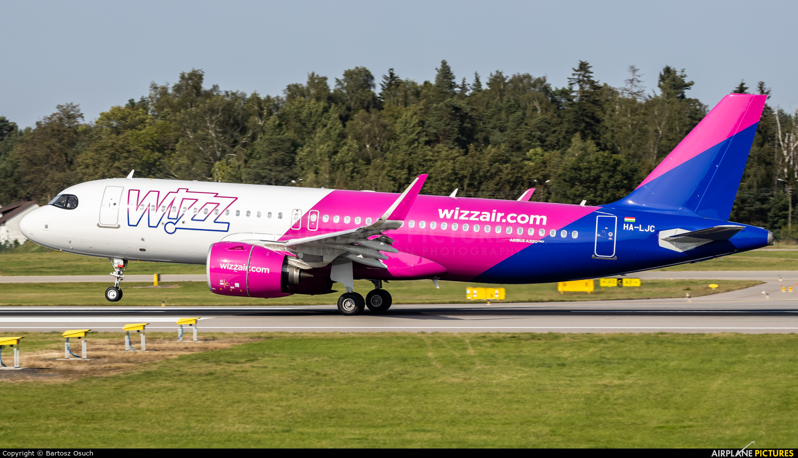 Wizz Air HA-LJC aircraft at Gdańsk - Lech Wałęsa