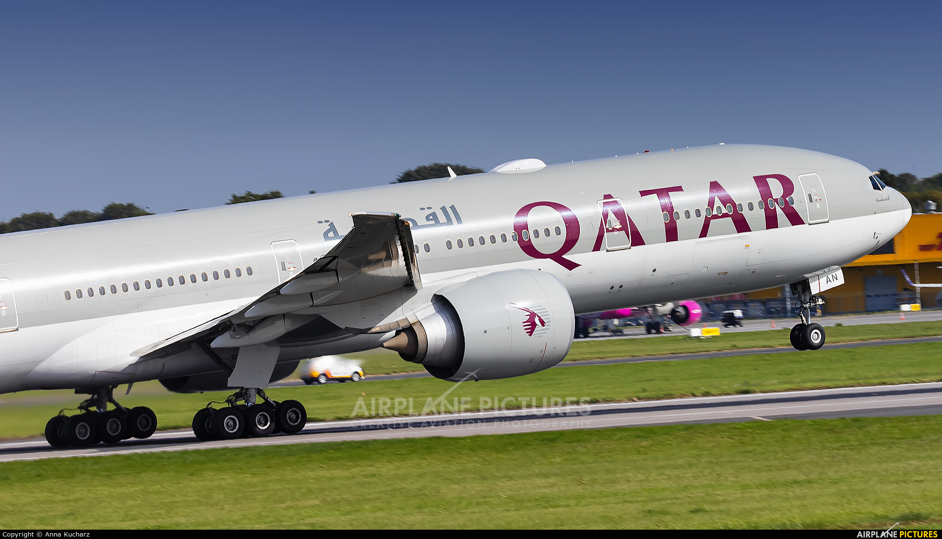 Qatar Airways A7-BAN aircraft at Warsaw - Frederic Chopin
