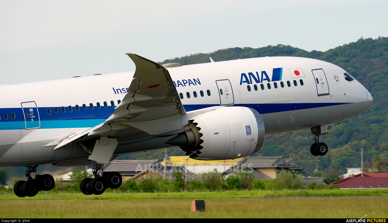 ANA - All Nippon Airways JA811A aircraft at Kōchi