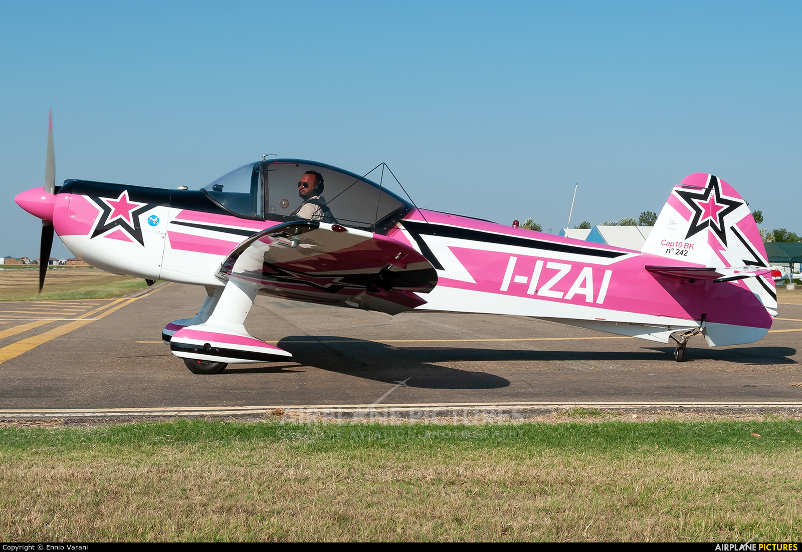 Private I-IZAI aircraft at Ozzano dell