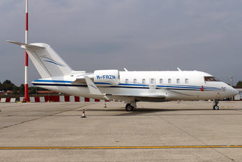 M-FRZN - Private Canadair CL-600 Challenger 605