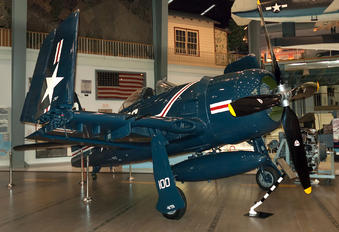 121710 - USA - Navy Grumman F8F Bearcat