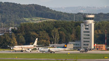 Lufthansa D-AIZY image