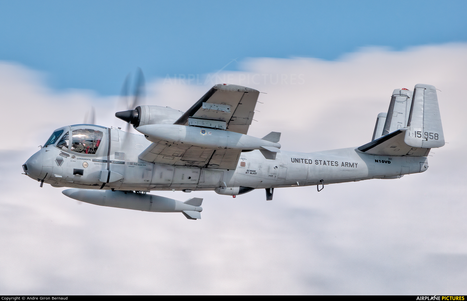 N10VD - Private Grumman OV-1C Mohawk at Oshkosh - Wittman Regional ...