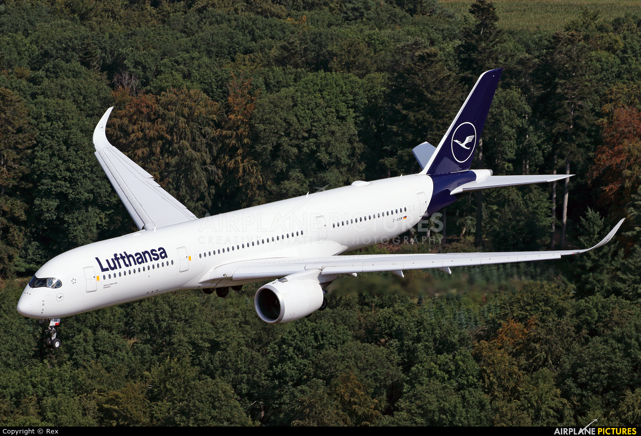 Lufthansa D-AIXM aircraft at Frankfurt - Hahn