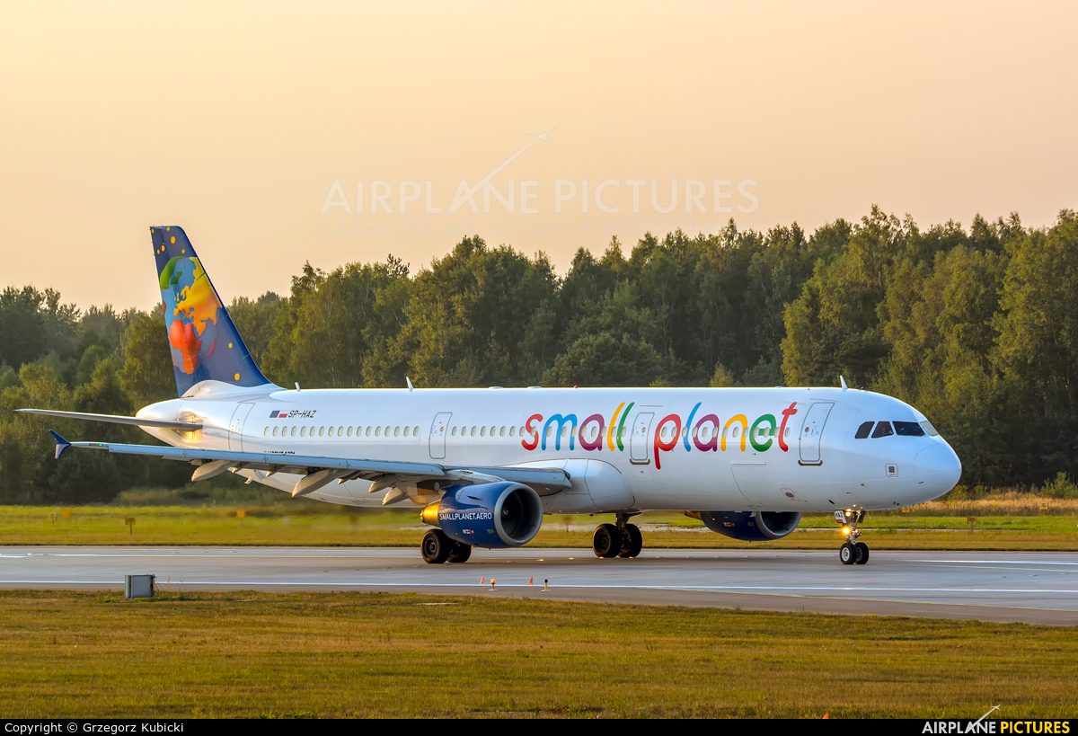 Small Planet Airlines SP-HAZ aircraft at Katowice - Pyrzowice