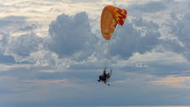 - - Flying Dragons Team Parachute Parachutist aircraft