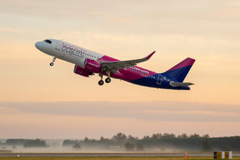 HA-LJD - Wizz Air Airbus A320 NEO