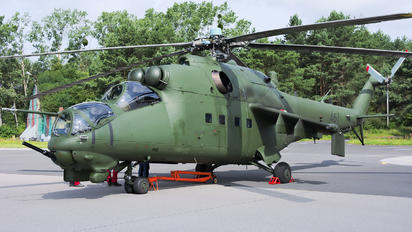 461 - Poland - Army Mil Mi-24D