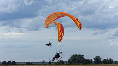 - - Flying Dragons Team Parachute Fan