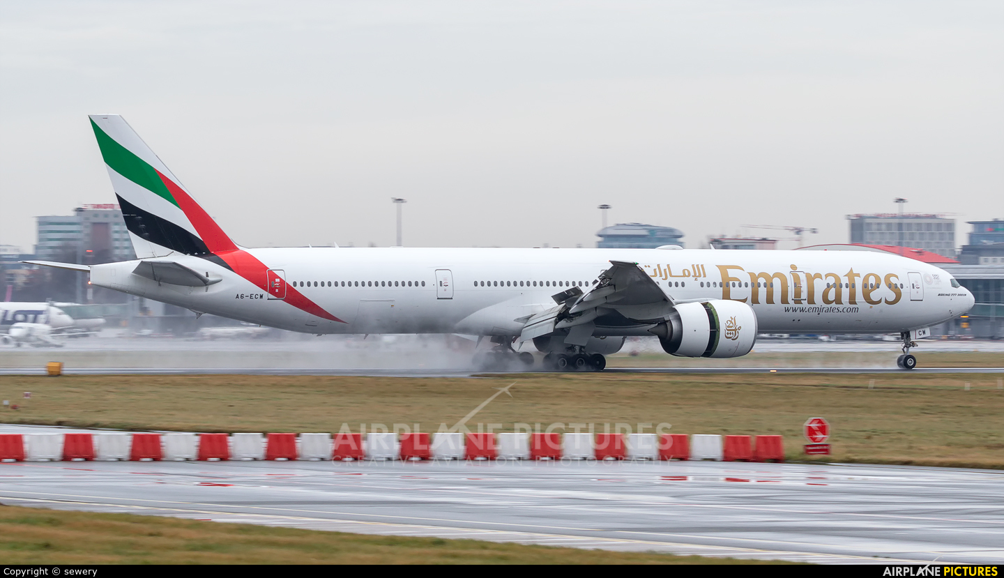 Emirates Airlines A6-ECW aircraft at Warsaw - Frederic Chopin