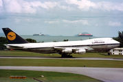 Lufthansa D-ABYP image