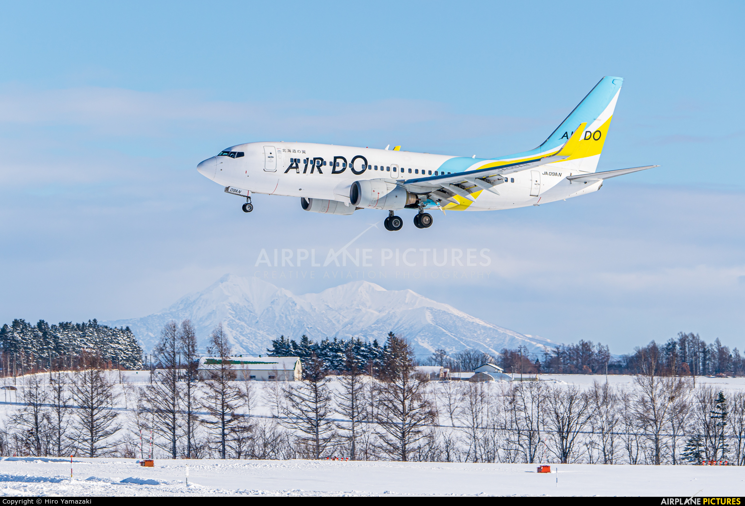 Air Do - Hokkaido International Airlines JA09AN aircraft at Memanbetsu