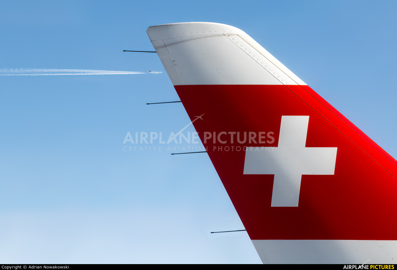 Swiss HB-JCC aircraft at In Flight - International