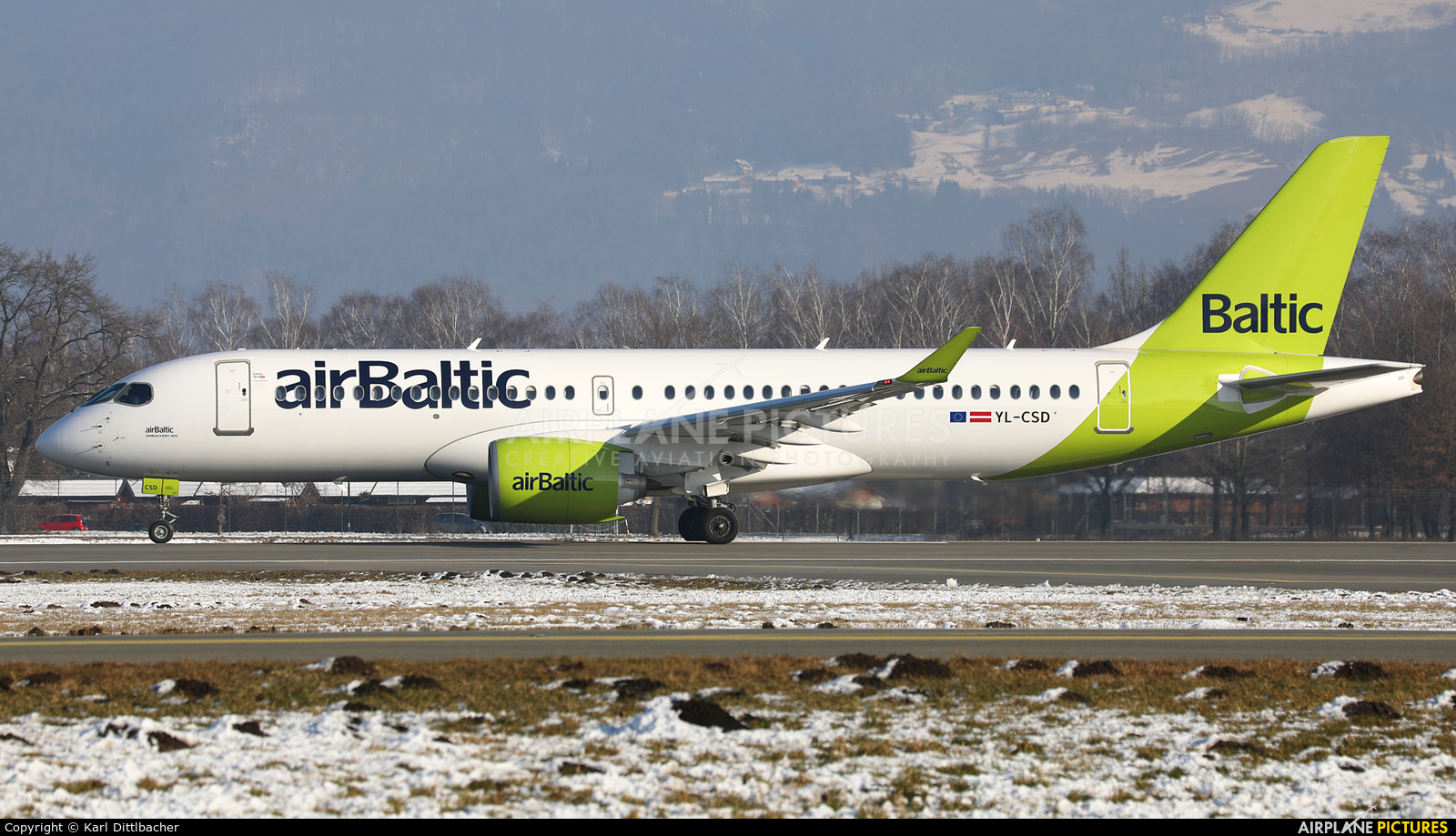 Air Baltic YL-CSD aircraft at Salzburg