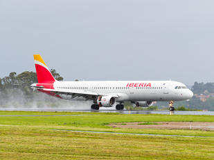 EC-ILP - Iberia Airbus A321