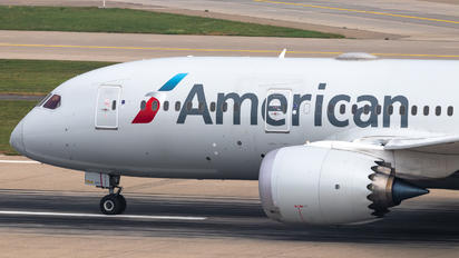 N805AN - American Airlines Boeing 787-8 Dreamliner