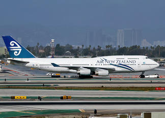 ZK-NBT - Air New Zealand Boeing 747-400