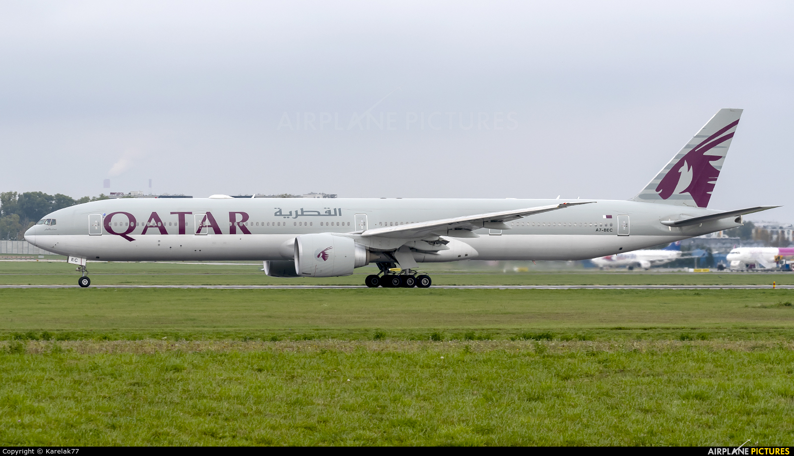 Qatar Airways A7-BEC aircraft at Warsaw - Frederic Chopin