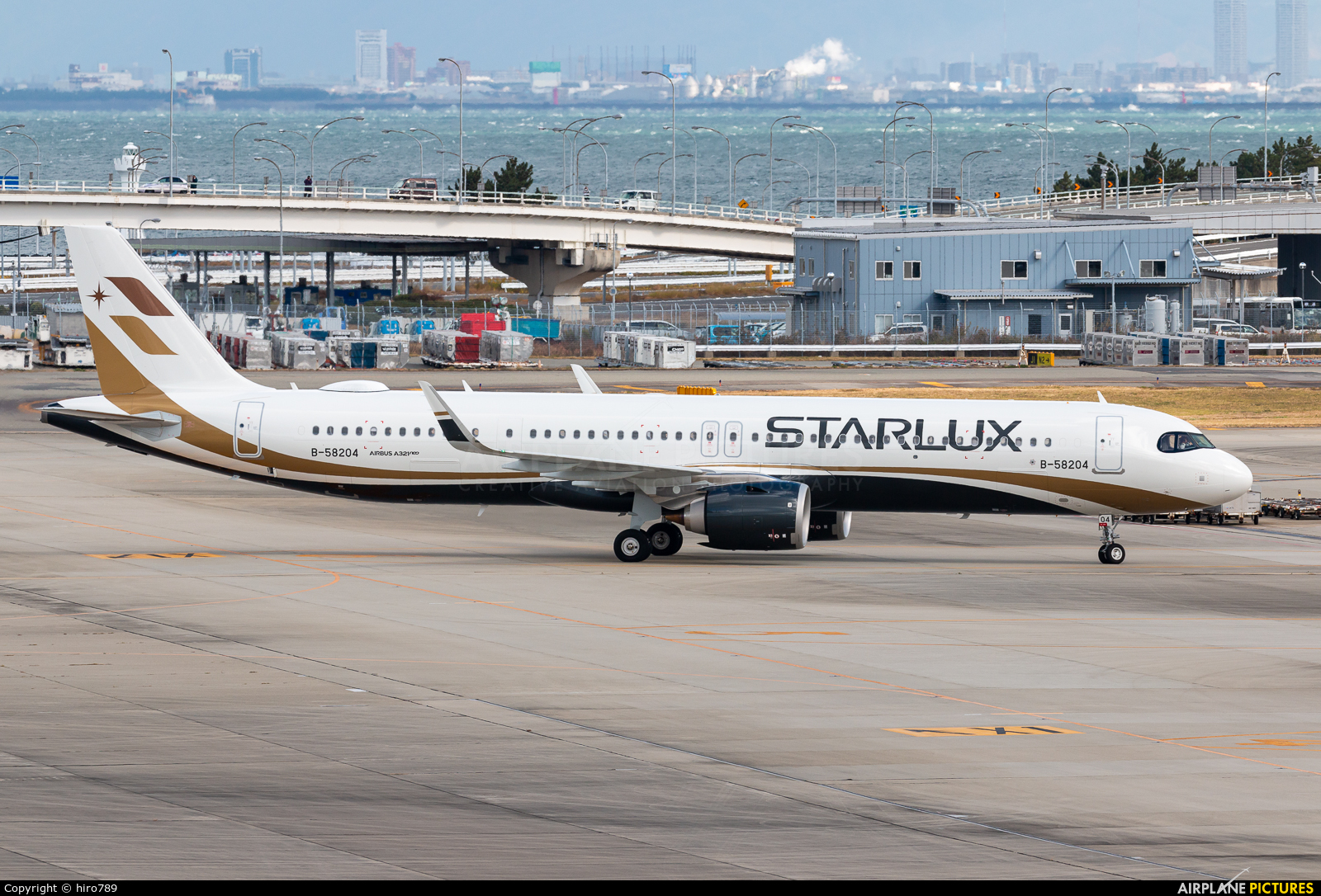 Starlux Airlines B-58204 aircraft at Kansai Intl