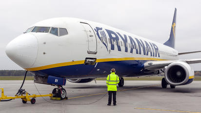 EI-EBV - Ryanair Boeing 737-800