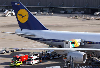 D-ABYT - Lufthansa Boeing 747-8