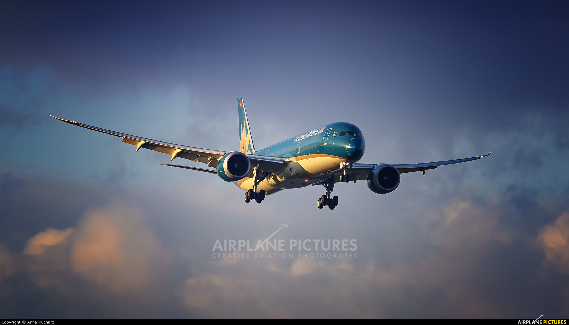 Vietnam Airlines VN-A871 aircraft at Warsaw - Frederic Chopin