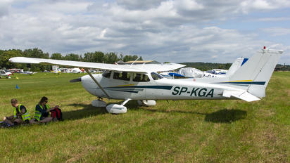 SP-KGA - Private Cessna 172 Skyhawk (all models except RG)