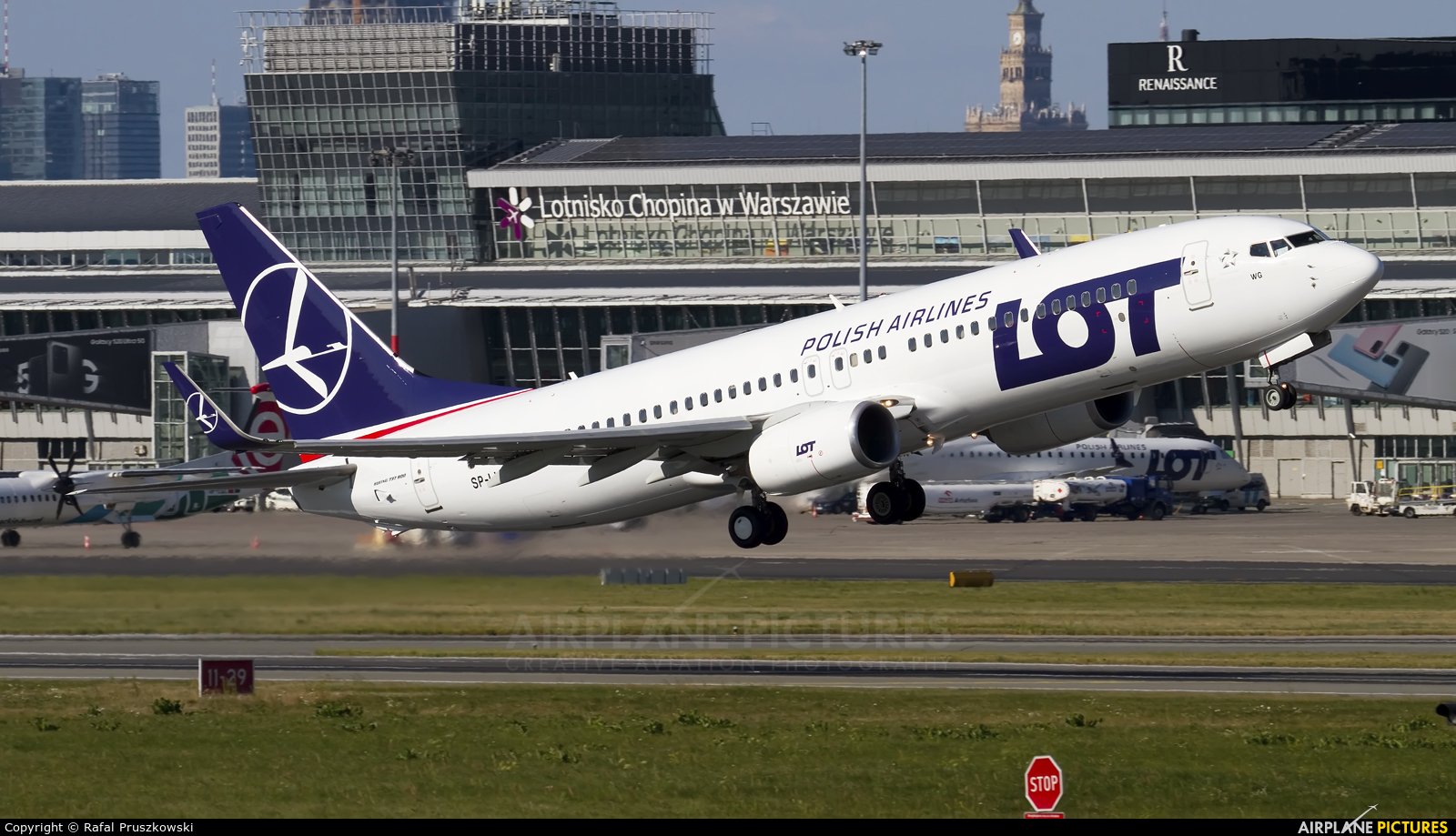 LOT - Polish Airlines SP-LWG aircraft at Warsaw - Frederic Chopin