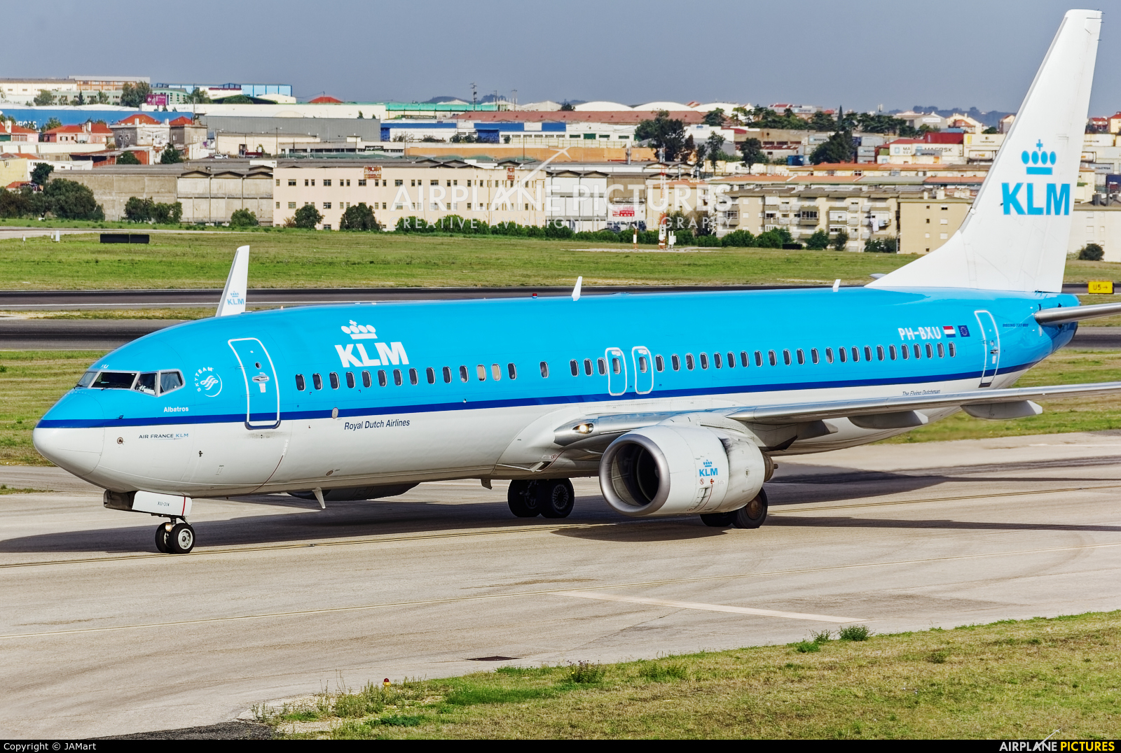 KLM PH-BXU aircraft at Lisbon