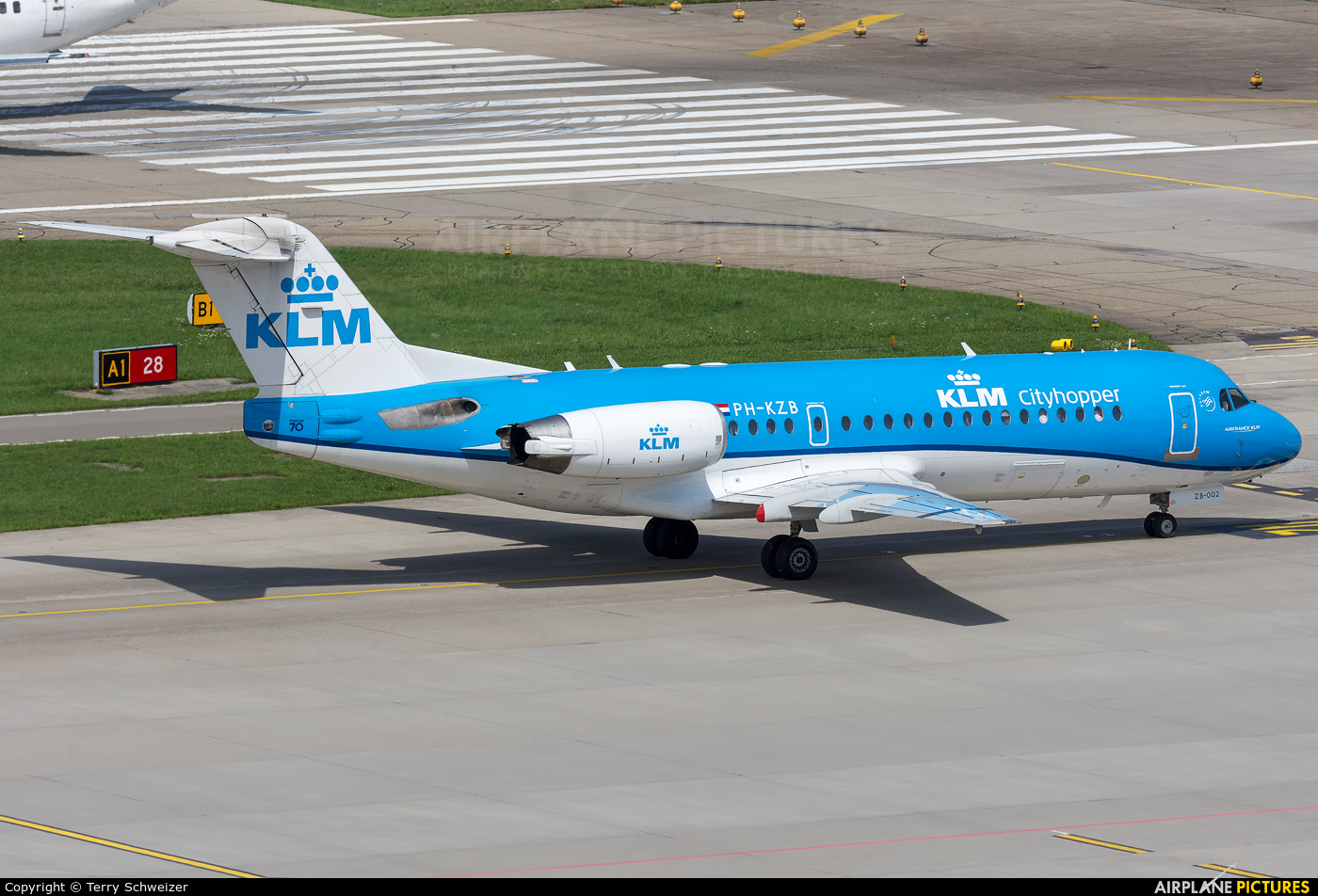 KLM Cityhopper PH-KZB aircraft at Zurich