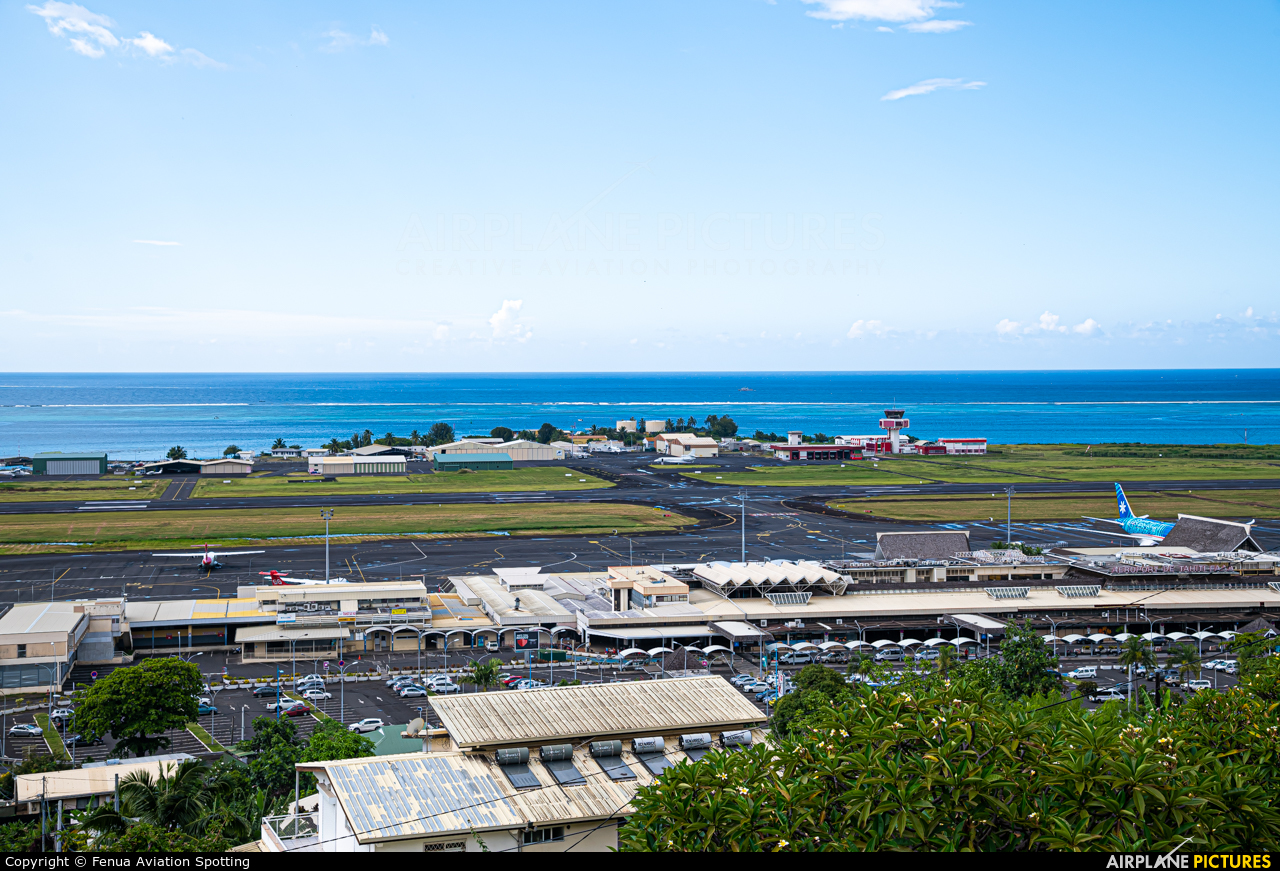 - Airport Overview - aircraft at Tahiti Faa'a International Airport