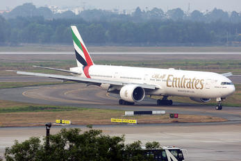 A6-EPA - Emirates Airlines Boeing 777-300ER