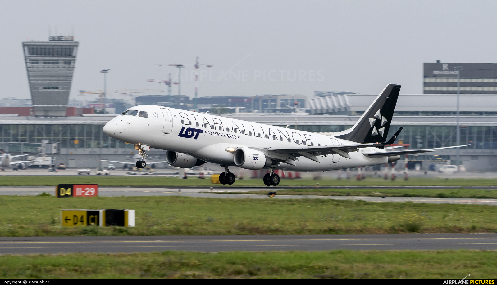 LOT - Polish Airlines SP-LIO aircraft at Warsaw - Frederic Chopin