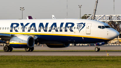 SP-RKR - Ryanair Sun Boeing 737-8AS