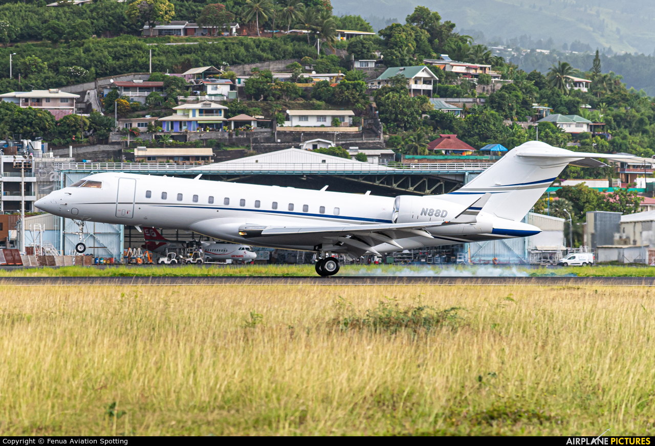 Private N88D aircraft at Tahiti Faa'a International Airport
