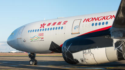 B-LHD - Hong Kong Airlines Airbus A330-300