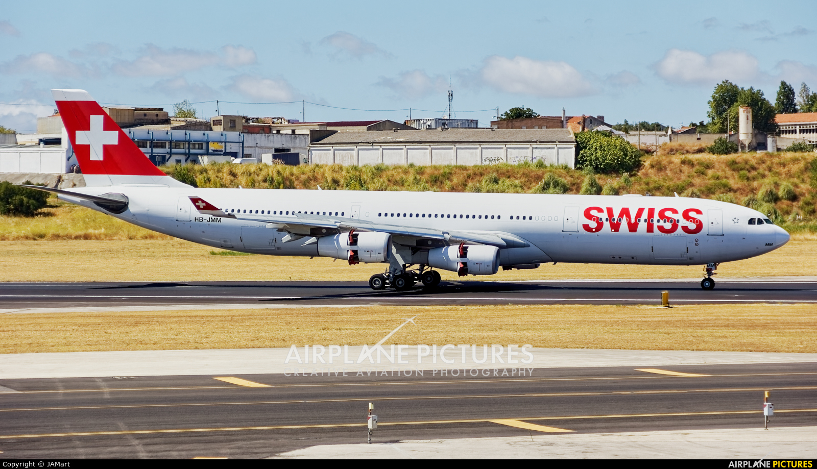 Swiss HB-JMM aircraft at Lisbon