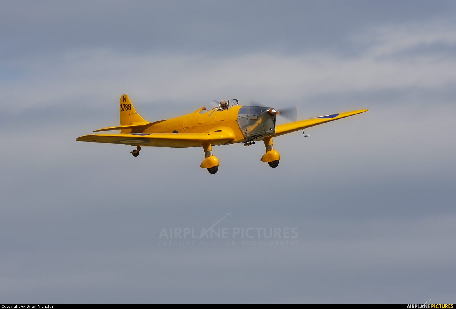 Private G-AKPF aircraft at Old Warden