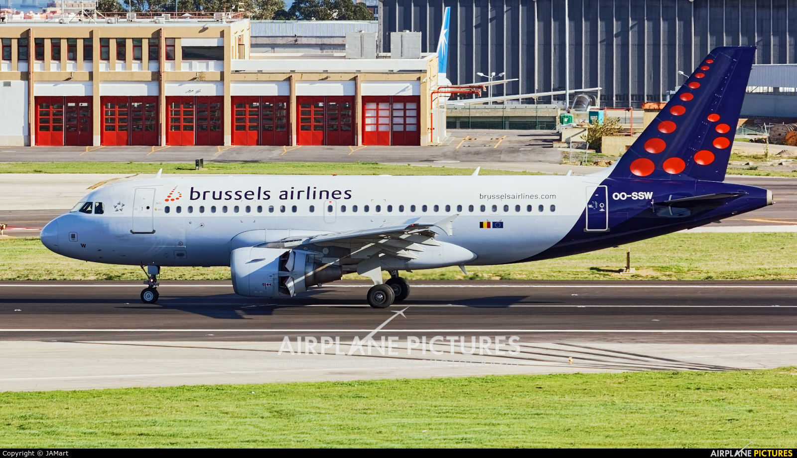 Brussels Airlines OO-SSW aircraft at Lisbon
