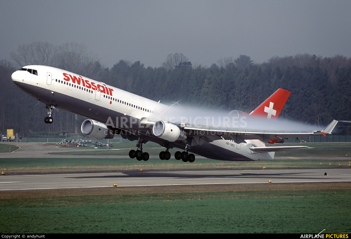 Swissair HB-IWO aircraft at Zurich